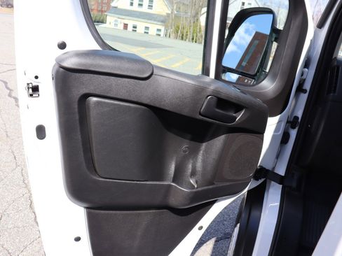 Used 2023 RAM ProMaster 2500 image 15