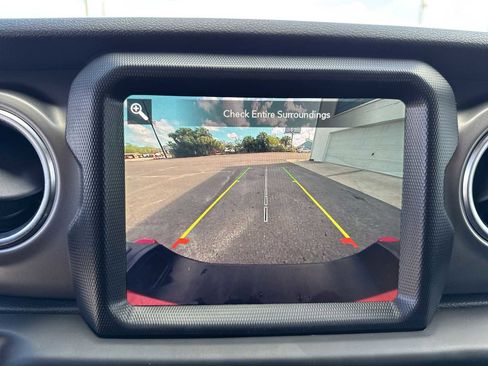 Used 2020 Jeep Gladiator Rubicon image 27