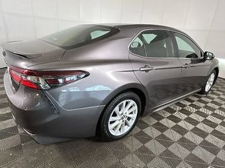 Used 2024 Toyota Camry SE FWD video 2