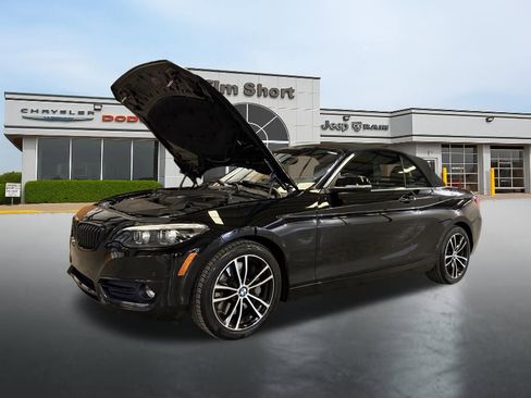 Used 2021 BMW 230i xDrive Convertible w/ Premium Package image 12