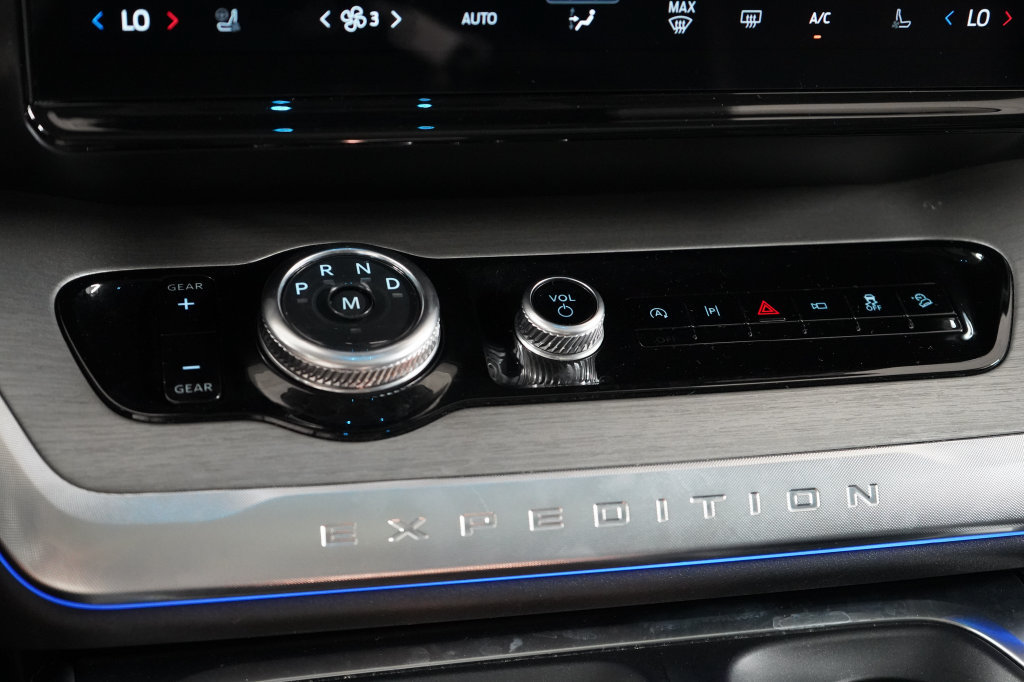 Certified 2025 Ford Expedition Max Platinum AWD/4WD image 28