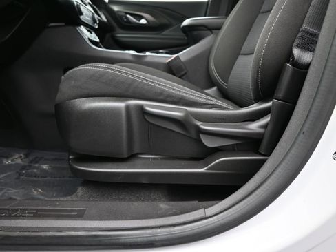 Certified 2024 GMC Terrain SLE image 13