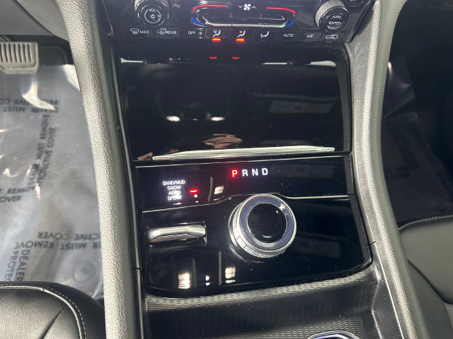 Certified 2025 Jeep Grand Cherokee Limited w/ Black Appearance Package AWD/4WD image 18