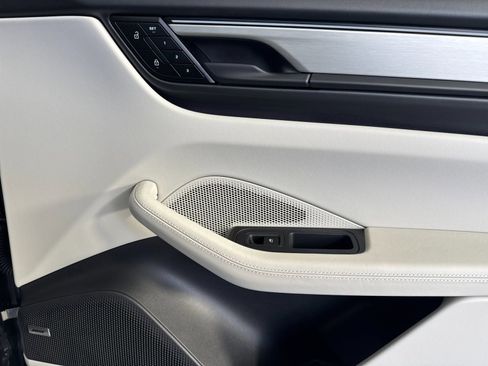 Certified 2024 Porsche Macan 4 Electric image 20