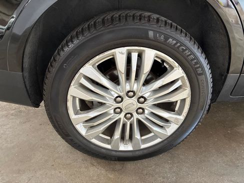 Used 2018 Cadillac XT5 Premium Luxury FWD image 11