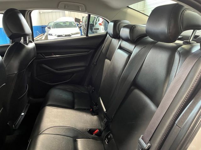 Used 2024 MAZDA MAZDA3 s FWD image 19