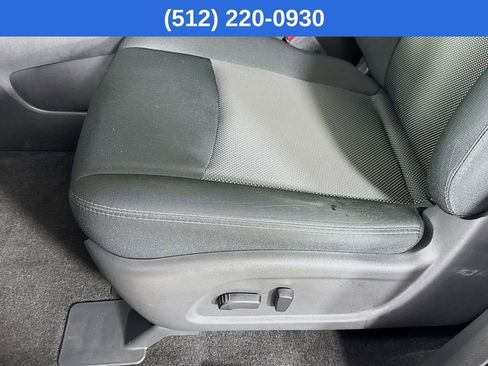 Used 2018 Nissan Pathfinder SV image 23