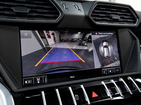 Used 2019 Lamborghini Urus image 82