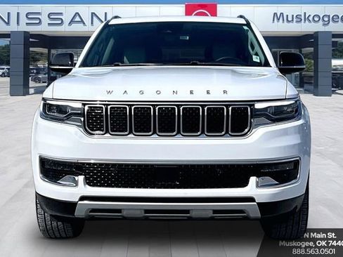 Used 2024 Jeep Wagoneer Series II w/ Flexible Seating Group image 2