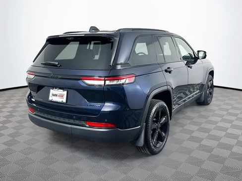 Certified 2024 Jeep Grand Cherokee Limited w/ Luxury Tech Group II AWD/4WD image 12