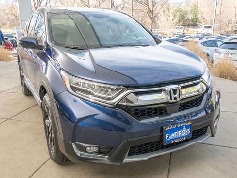 Used 2017 Honda CR-V Touring image 2