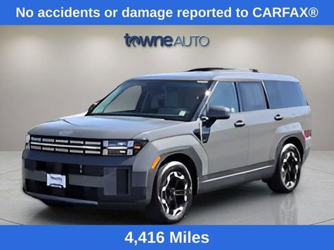 Used 2026 Hyundai Santa Fe SE AWD/4WD image 3