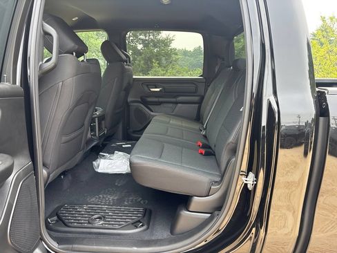 New 2026 RAM 1500 Express AWD/4WD image 20