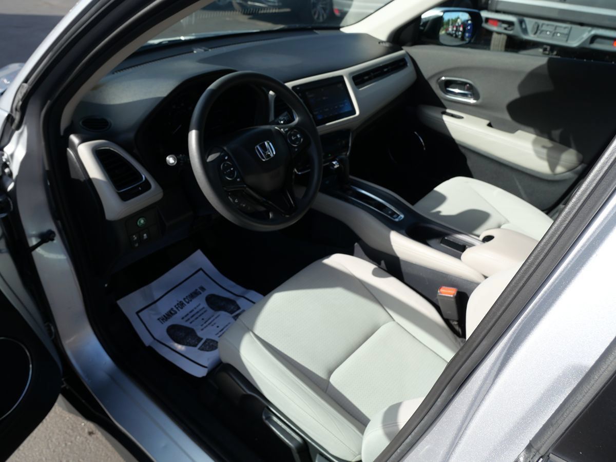 Used 2019 Honda HR-V EX image 9