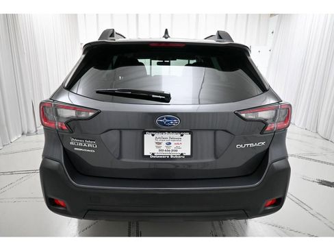 Used 2023 Subaru Outback Premium image 6
