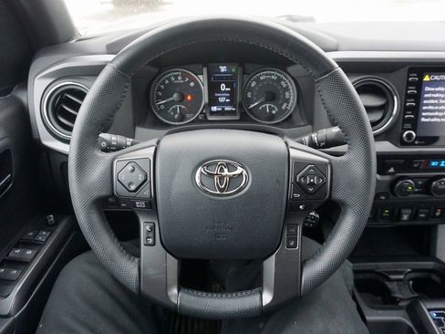 Used 2023 Toyota Tacoma TRD Off-Road image 3
