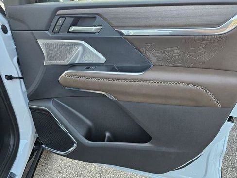 New 2026 GMC Acadia Denali Ultimate image 25