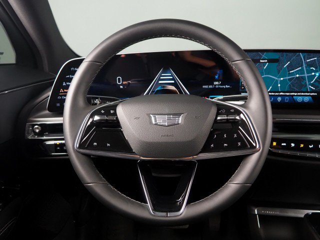 Used 2024 Cadillac Lyriq Tech AWD/4WD image 18