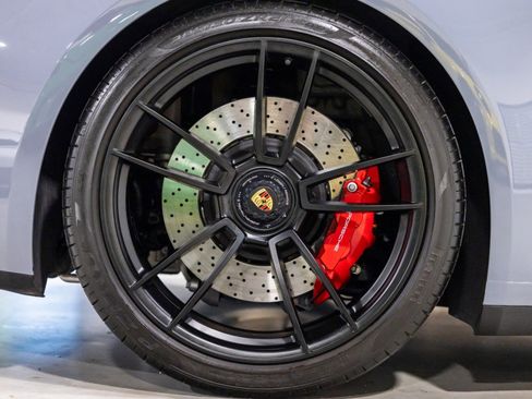 Used 2024 Porsche 911 Carrera GTS w/ Premium Package image 26