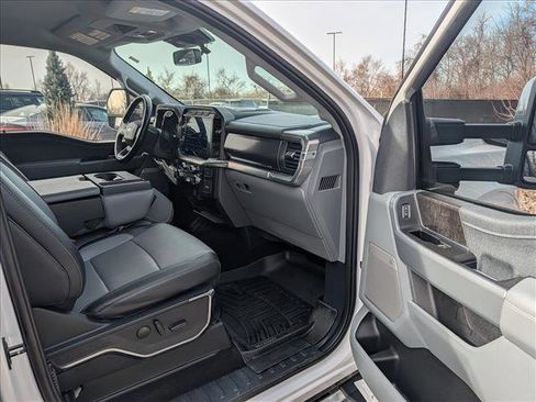 Used 2022 Ford F150 Lariat w/ Equipment Group 501A Mid image 13