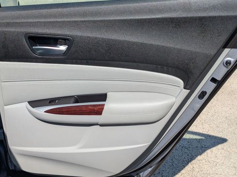 Used 2016 Acura TLX image 30