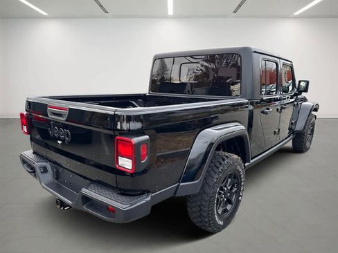 Used 2022 Jeep Gladiator Sport image 6