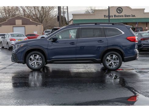 Used 2025 Subaru Ascent Premium w/ Premium Package image 6