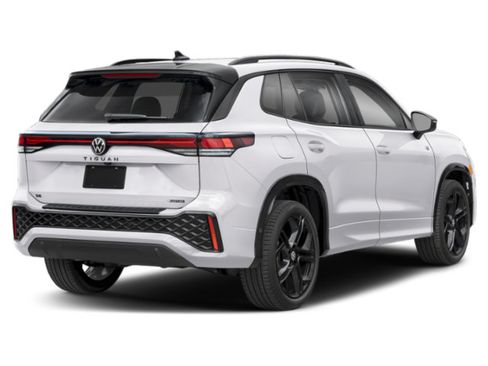 New 2026 Volkswagen Tiguan SE R-Line FWD image 2