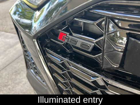 Used 2022 Audi RS 6 w/ Carbon Optic Package AWD/4WD image 16