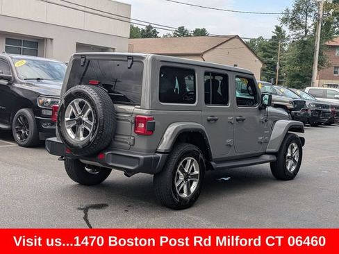 Used 2022 Jeep Wrangler Unlimited Sahara w/ LED Lighting Group AWD/4WD image 3