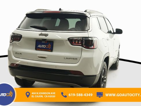 Used 2024 Jeep Compass Limited image 10