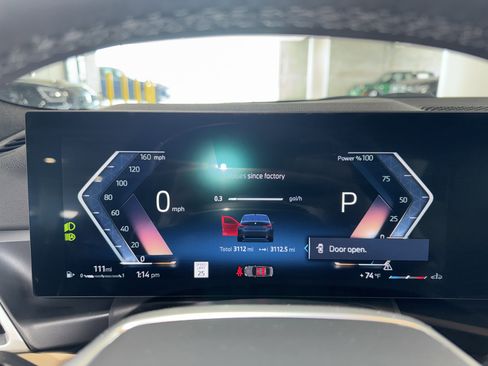 Used 2025 BMW 330i Sedan w/ Convenience Package image 23