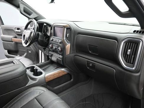 Used 2021 Chevrolet Silverado 1500 High Country w/ Technology Package AWD/4WD image 25