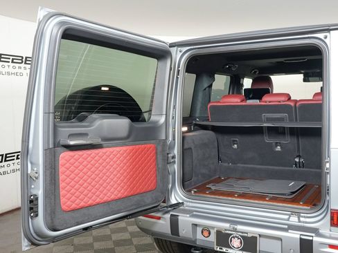 Used 2025 Mercedes-Benz G 550 image 39