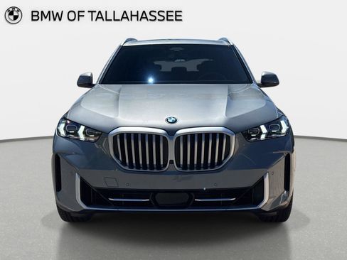Used 2024 BMW X5 xDrive40i w/ Premium Package AWD/4WD image 2