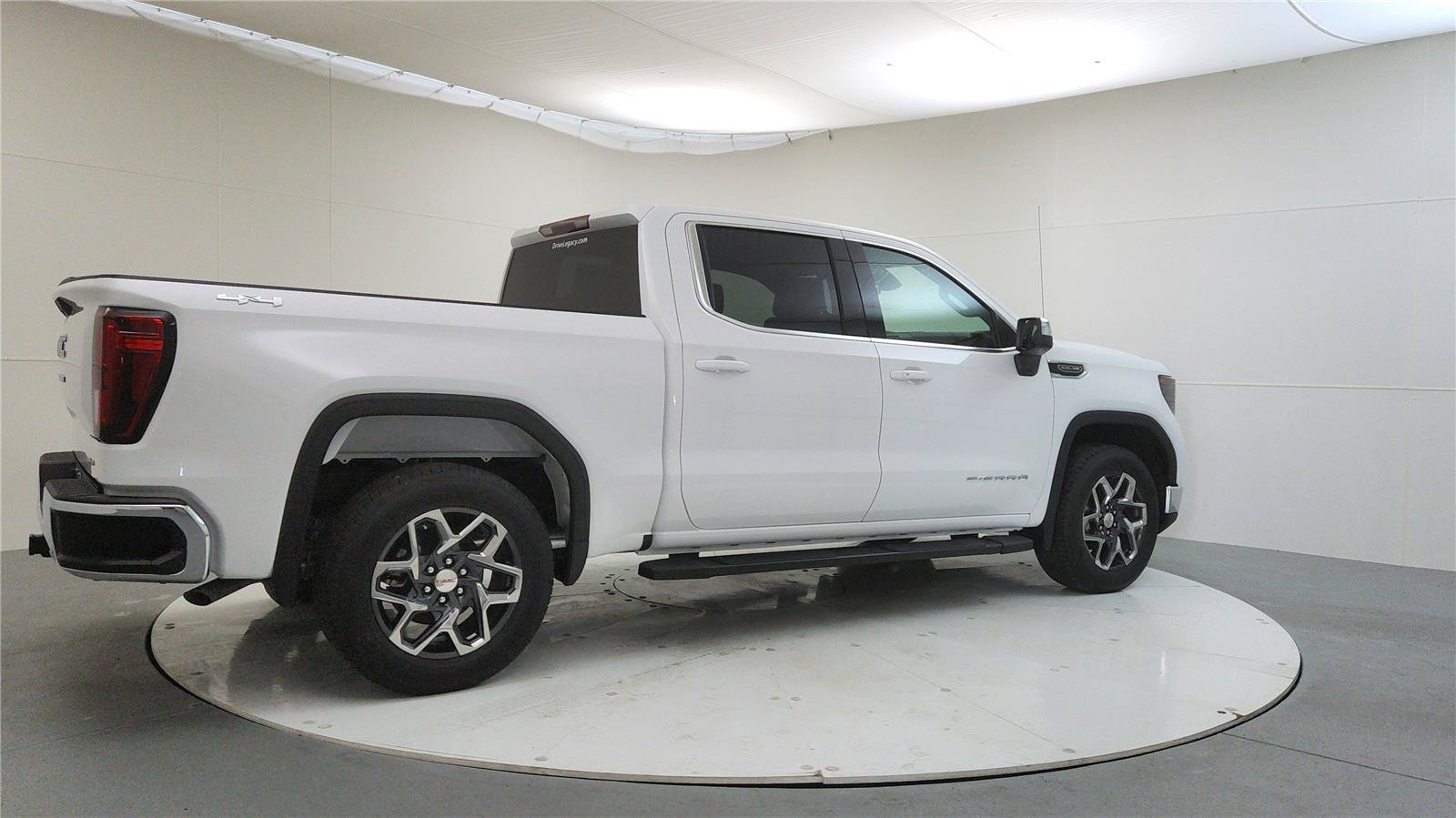 New 2026 GMC Sierra 1500 SLE AWD/4WD image 7