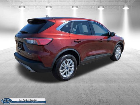 Used 2021 Ford Escape SE AWD/4WD image 4
