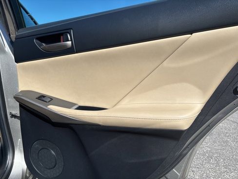 Used 2017 Lexus IS 200t image 20