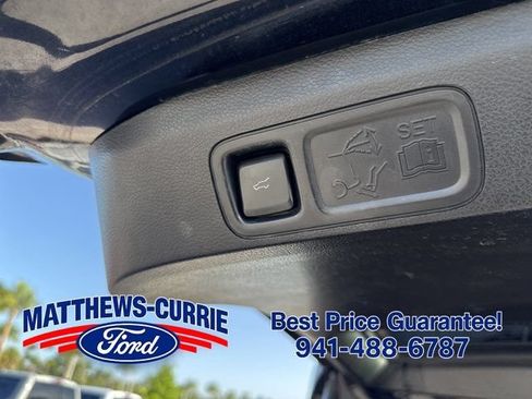 Used 2019 Ford Expedition Platinum AWD/4WD image 16