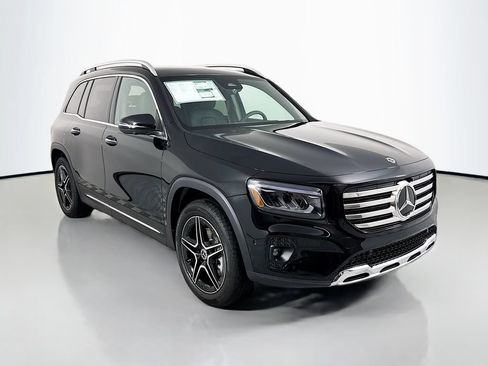Used 2026 Mercedes-Benz GLB 250 4MATIC image 7