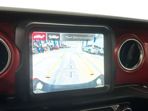 Certified 2022 Jeep Gladiator Rubicon w/ LED Lighting Group image 17