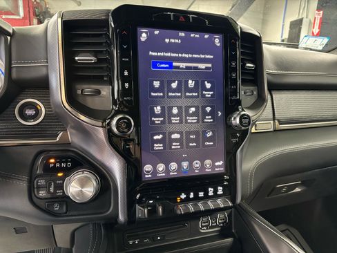 Used 2019 RAM 1500 Limited w/ Body Color Bumper Group AWD/4WD image 33