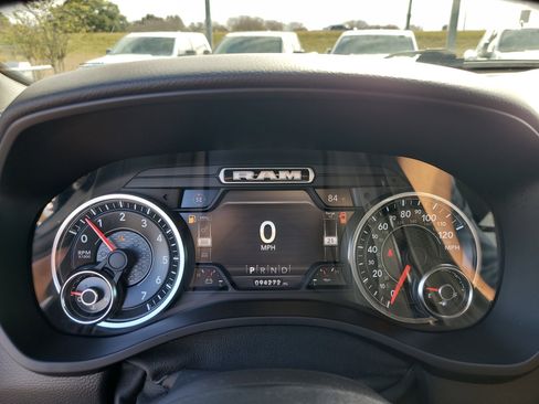 Used 2019 RAM 1500 Big Horn image 29