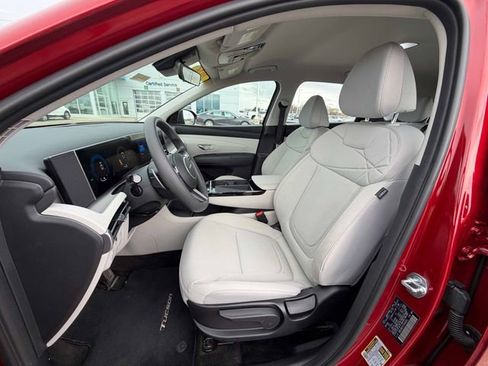 Used 2026 Hyundai Tucson Blue SE image 17