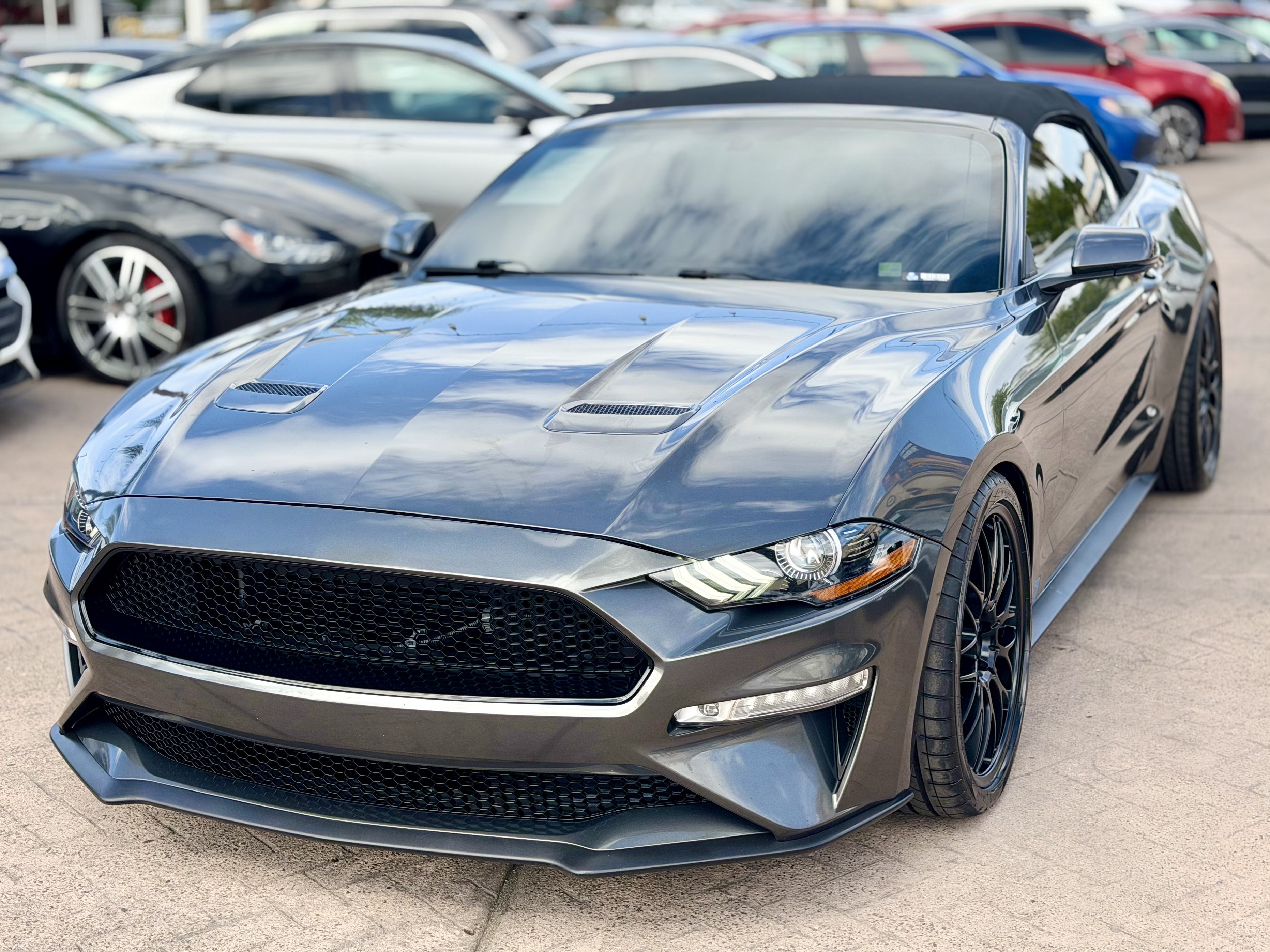 Used 2018 Ford Mustang Premium RWD image 6