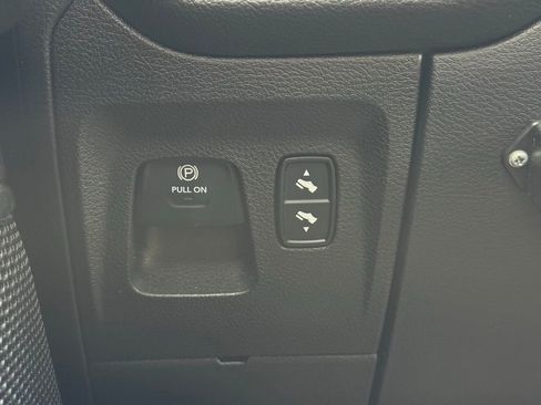 Used 2019 RAM 1500 Big Horn image 23