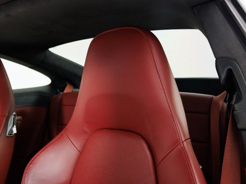 Used 2017 Porsche 911 Turbo S image 17