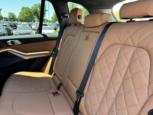 Certified 2025 BMW X5 sDrive40i w/ Premium Package RWD image 33