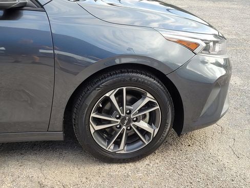 Used 2024 Kia Forte LXS FWD image 7