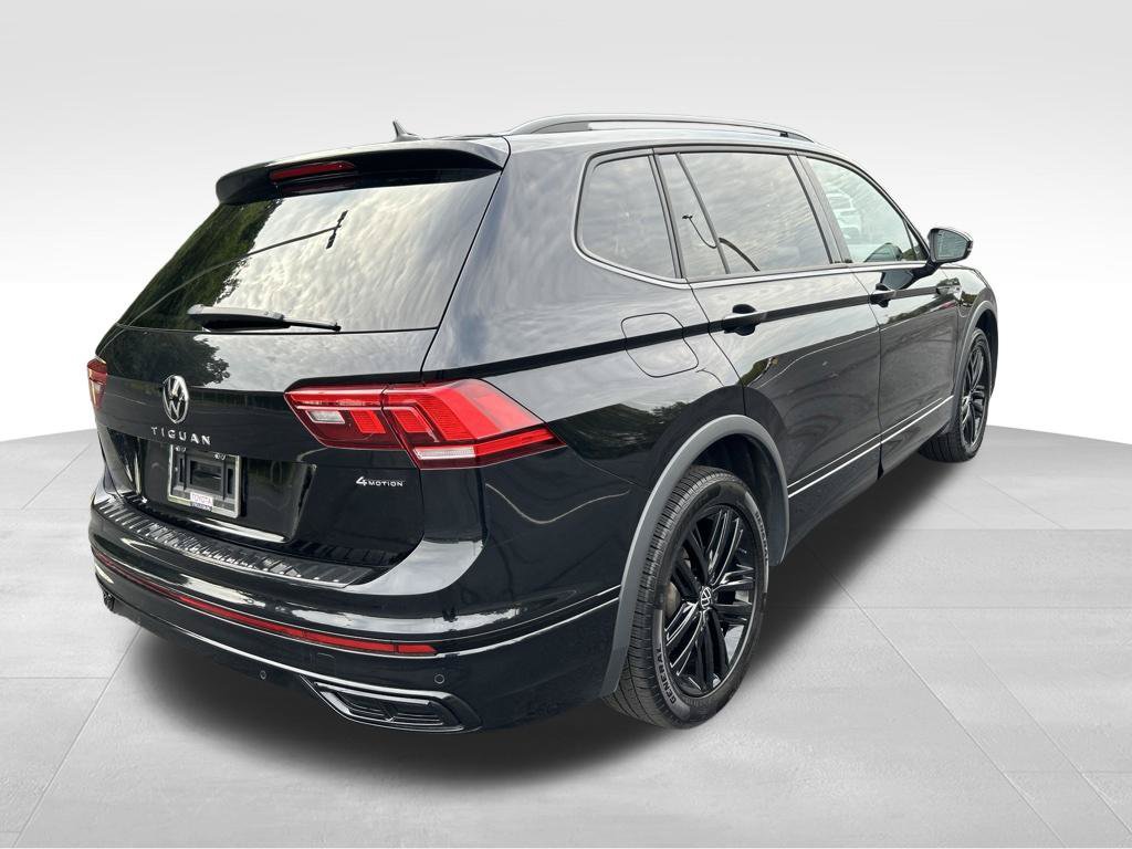 Used 2022 Volkswagen Tiguan SE R-Line AWD/4WD image 5